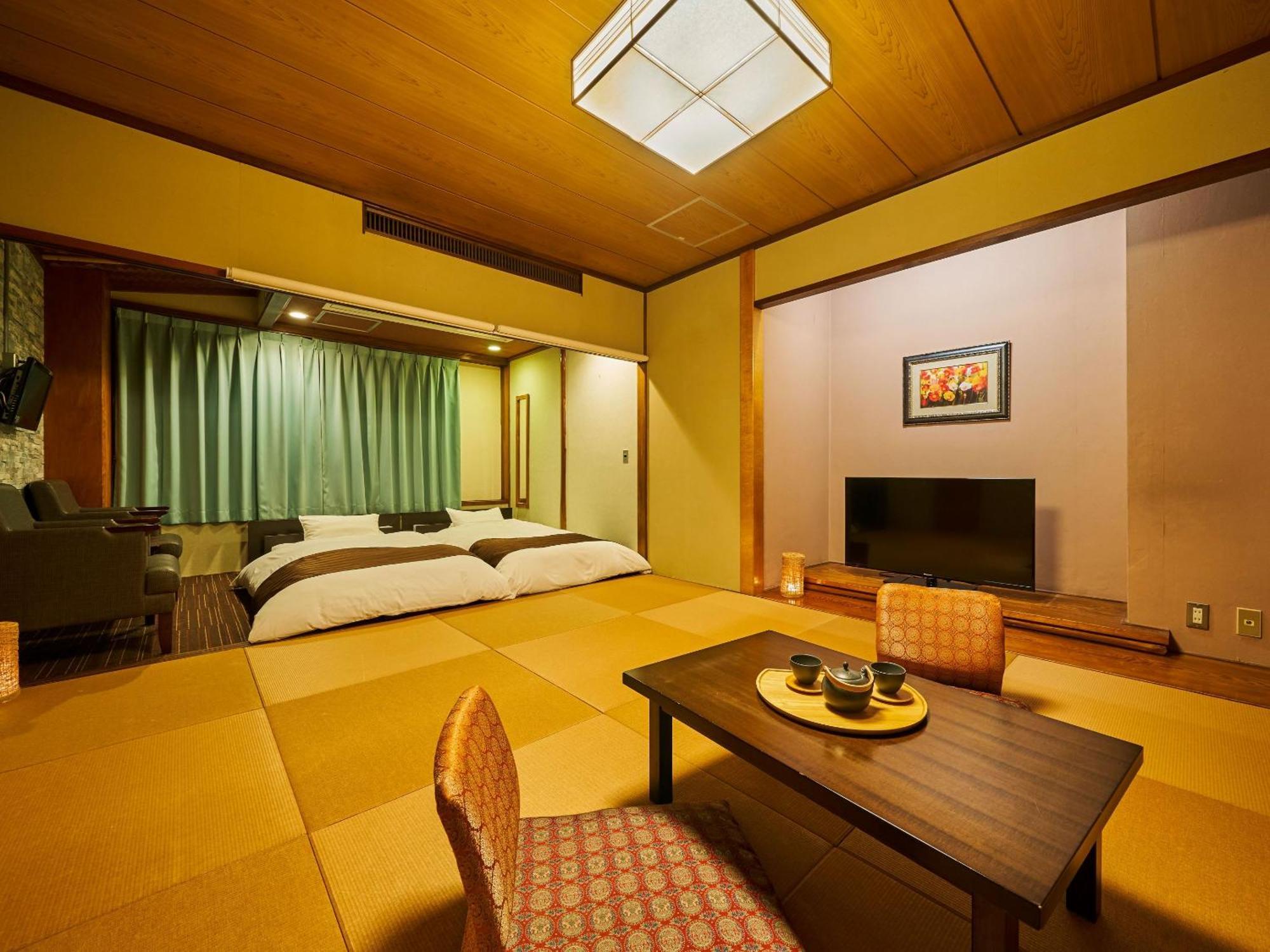 Ooedo Onsen Monogatari Kaike Ryokan 3*